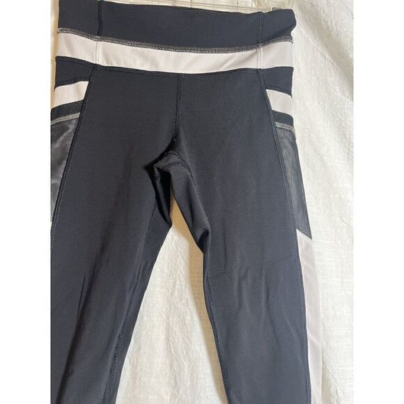 LULULEMON Reflective Run Inspire Crop Black White Leggings Size 2. W - Picture 3 of 9